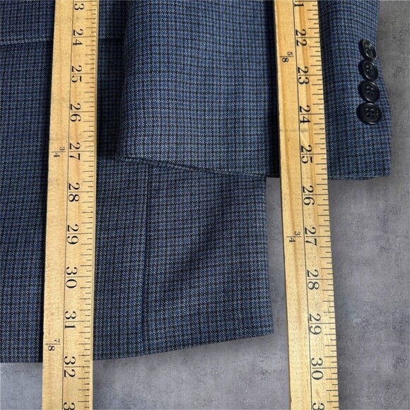 JOS A BANK Mens 52R Navy/Blue Plaid Wool Blazer Sport Coat Two Button Jacket - Picture 9 of 13